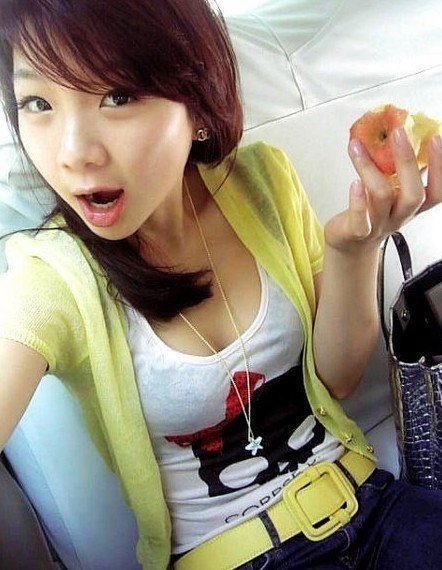 组图:恒大鲁能太太团斗艳 明星空姐<em>美女</em>扎堆-王