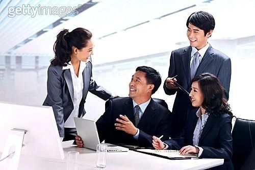 宝宝足外翻和正常图片_正常收入外的收入