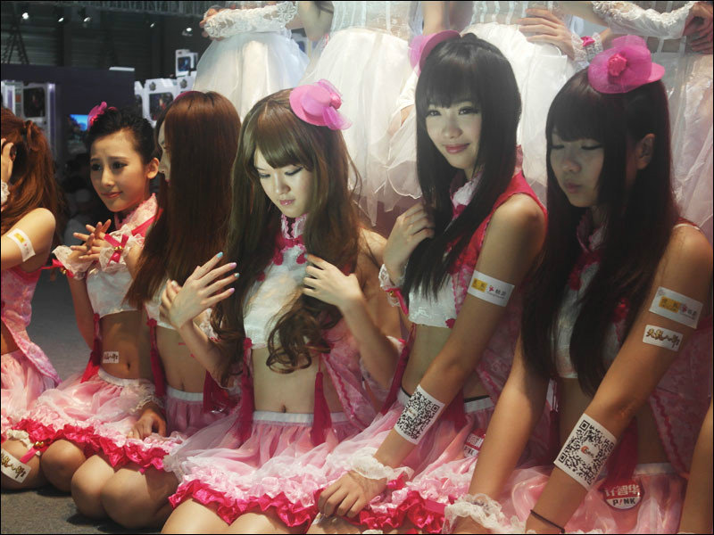 <em>坑爹妹子</em>不足惧!小编带你百里挑一寻美女