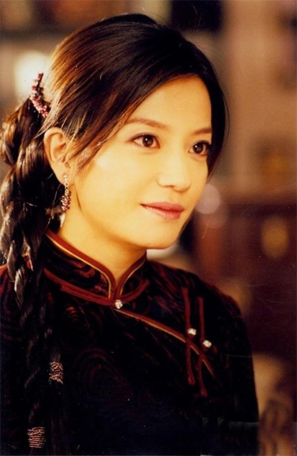 赵薇合影孙悦夫妇_赵薇收入(2)