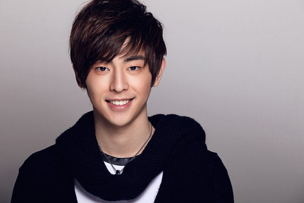  邓伦 韩范儿写真 魅力十足掀时尚热潮-龙城论坛