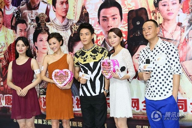 组图:《唐宫燕》将播 李承铉称与戚薇很要好