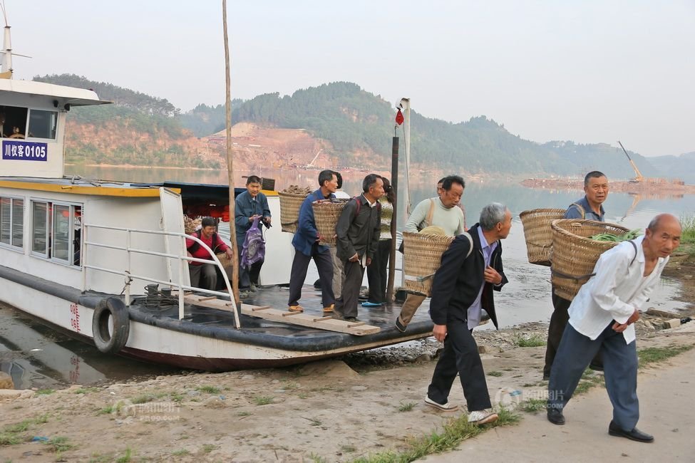 治理人口拥挤的措施_...将通过增加停车场数量、发展公共交通、增建公路设施