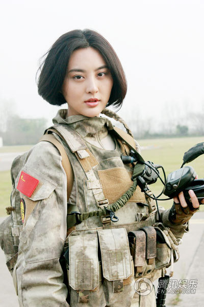 《我是特种兵3》开播 甘露化身女汉子能屈能伸