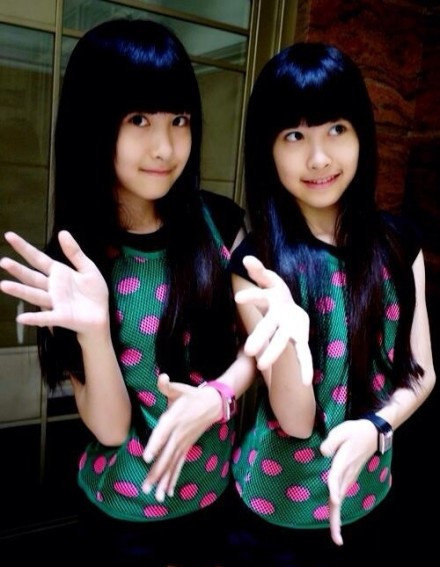 台湾<em>双胞胎姐妹</em>花<em>近照</em>曝光 气质清新甜美 - 自