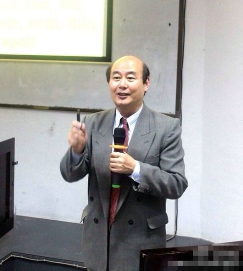 李亚鹏新欢冯静恩 冯静恩个人资料曝光 冯静恩