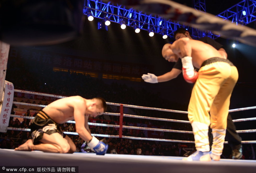 12月6日洛阳体育馆武林风中外拳王争霸赛 武僧一龙KO ...