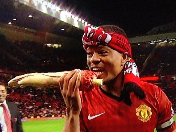 2013足坛经典瞬间 喜悦&泪水诠释足球魅力(图