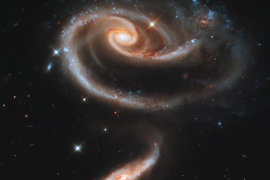 arp 273螺旋星系(玫瑰星系)