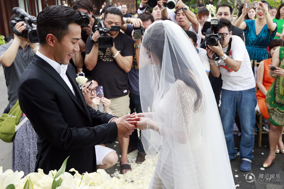 <em>处女座</em>杨幂<em>天秤</em>刘恺威大婚拥吻落泪 新郎承诺