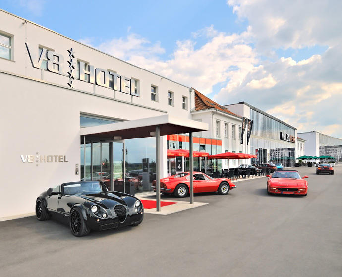 最潮的旅馆:德国v8 HOTEL创意汽车旅馆鉴赏