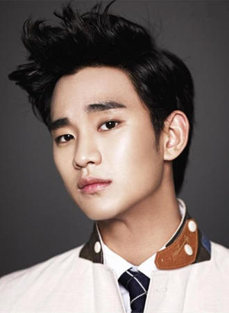 <em>水瓶男</em>金秀贤的刘海战 男神与屌丝间自由转换