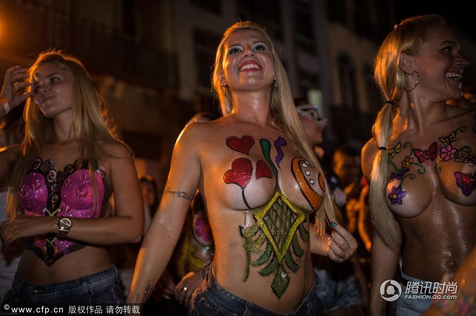 <em>巴西</em>狂欢节<em>美女</em>玩人体彩绘---齐鲁热线图库频道