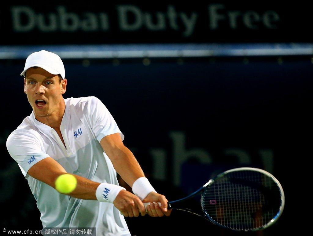 高清:费德勒逆转夺冠 加冕迪拜赛六冠王-费德勒
