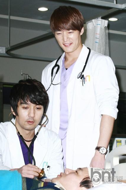 《急诊男女》公开拍摄 宋智孝崔振赫真挚投入