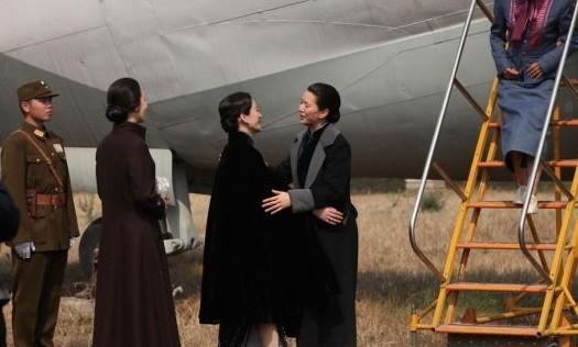 袁咏仪俞飞鸿饰演宋氏<em>三姐妹</em> 着旗袍惊艳亮相