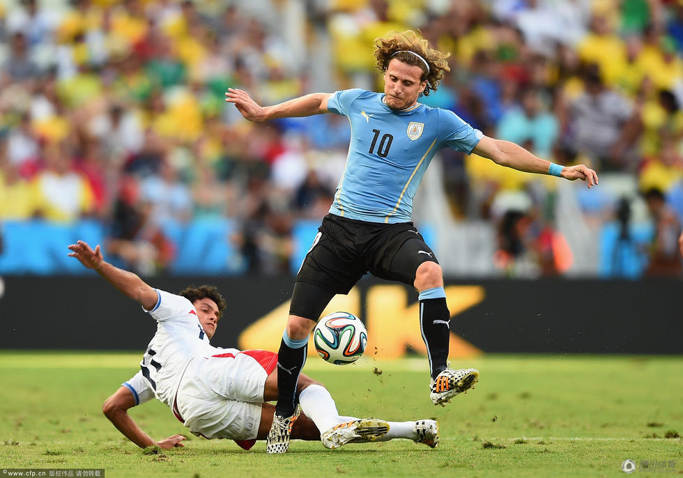 高清:哥斯达黎加3-1逆袭乌拉圭 大爆冷门-哥斯