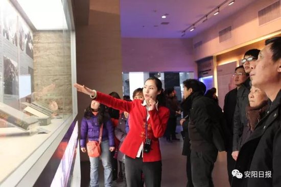 冷门绝学迎来春天丨大数据云平台让甲骨文字