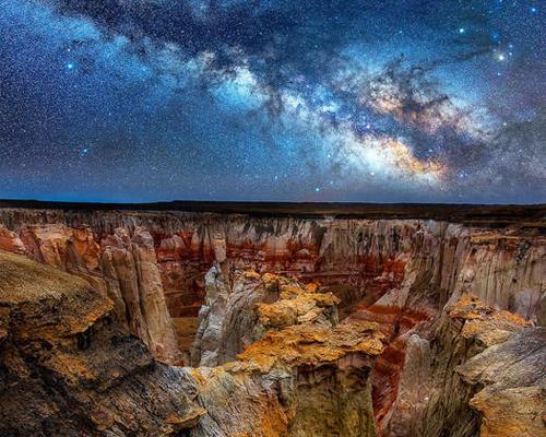 娜迪亚七月星座运势