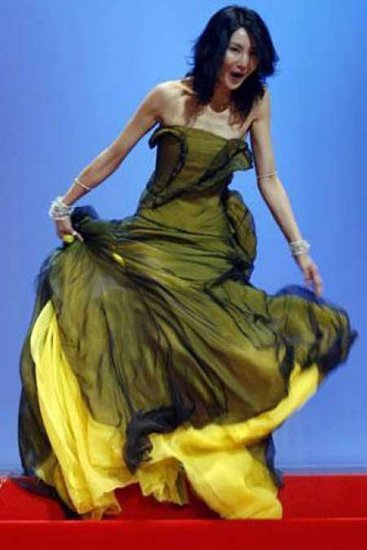 女明星的高跟鞋噩梦_星座_腾讯网