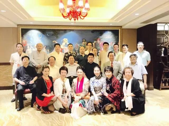 七个字说尽中国文化奥秘--记周易玄长安俱乐部