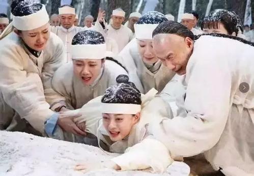 2018独守空房的生肖