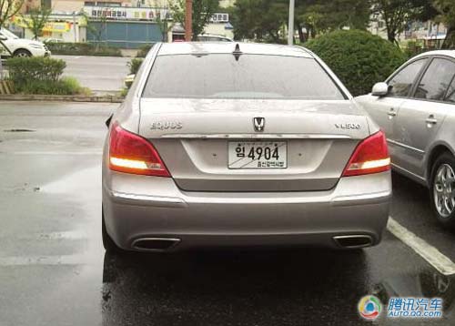 现代雅科仕长轴距版谍照 装5.0升发动机