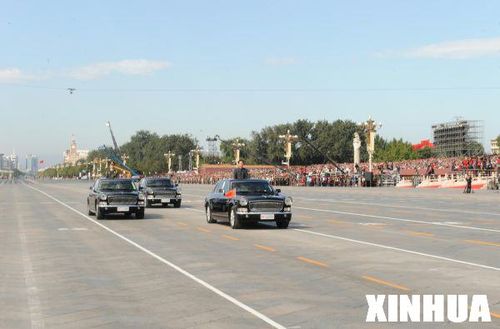 红旗精神:浓缩在检阅车上的“中国尊严”