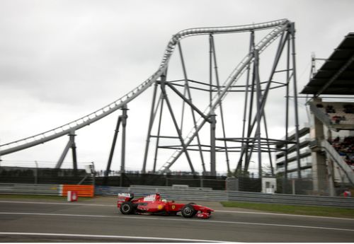 图为法拉利f1赛车在纽博格林参赛高清图片