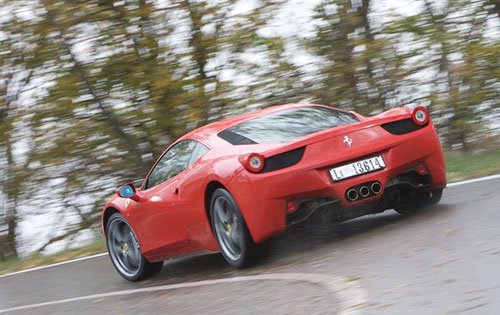 ³ɫ Լݷ 458 Italia