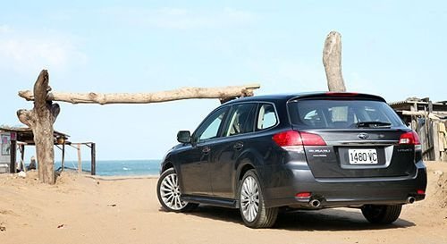 生活多面手 试驾斯巴鲁力狮2.5 gt旅行版