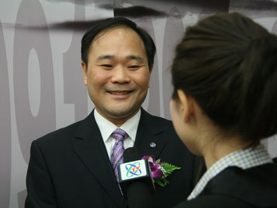 李书福当选央视2009中国经济年度人物