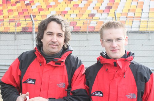 专访外籍车手:凌傲赛道试驾只为战极限