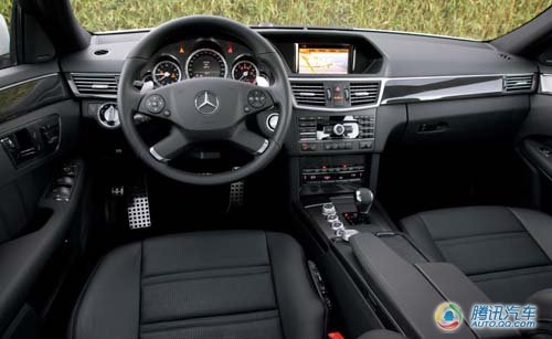 新任运动征服者 试驾2010款奔驰E63 AMG