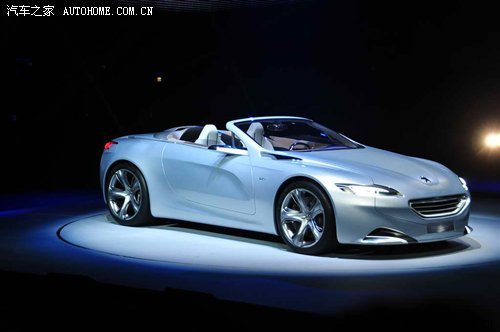 将启用全新标识 标致首次亮相概念车SR1