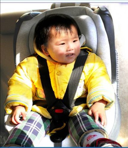 大幅提高安全性 儿童安全汽车座椅的效用
