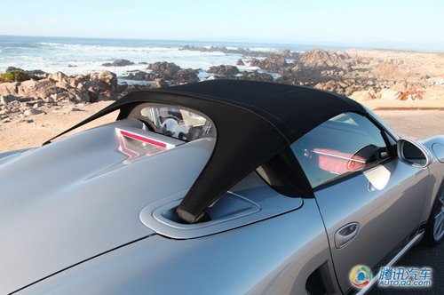 畅享海风拂面 试驾保时捷Boxster Spyder
