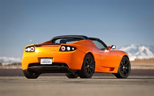 强强对话 Tesla Roadster战保时捷Boxster