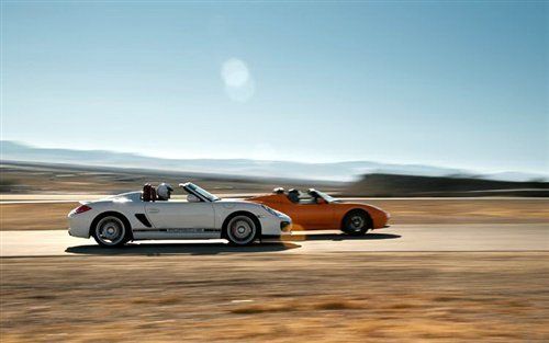强强对话 Tesla Roadster战保时捷Boxster