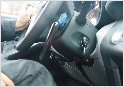 丰田RAV4改装车:残疾人开车也顺溜