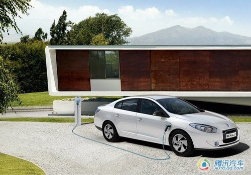 雷诺发布两款全新电动车 明年欧洲上市