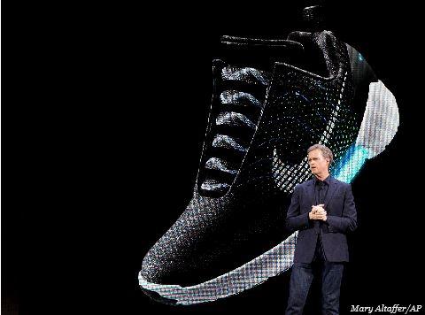 耐克发布自动系鞋带运动鞋 号称堪比无人车