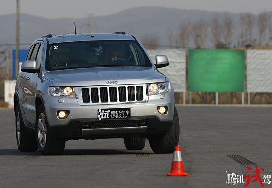 再踏征程 腾讯试驾Jeep新大切诺基3.6