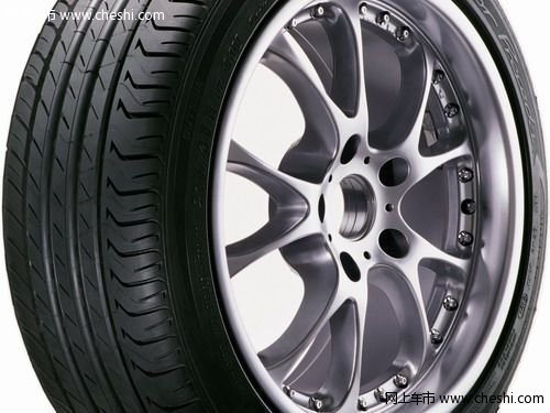 升级轮胎时要注意选择同种花纹的轮胎