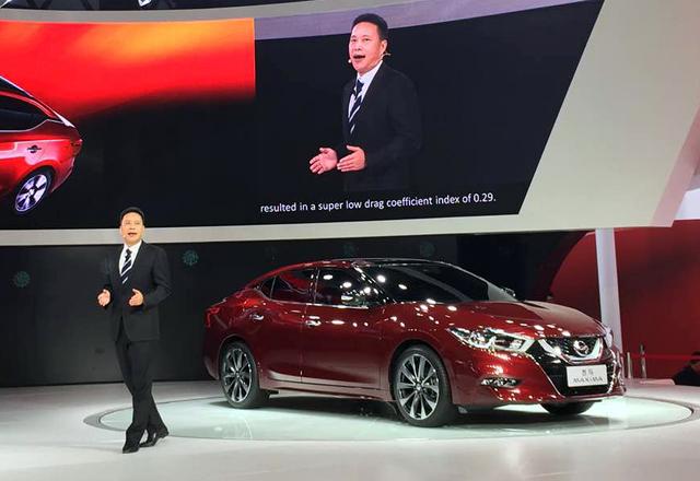 东风日产全新西玛车展发布 定位于中型车