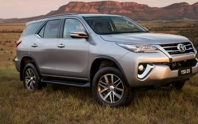 越野爱好者的最爱 丰田穿越者2700中东版