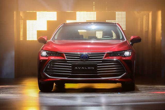 智美双极的亚洲龙AVALON,了解一下?