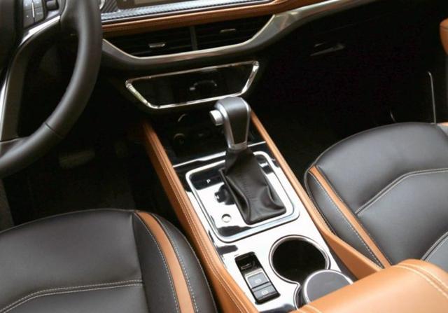 众泰T300实车图片曝光 没有借鉴痕迹