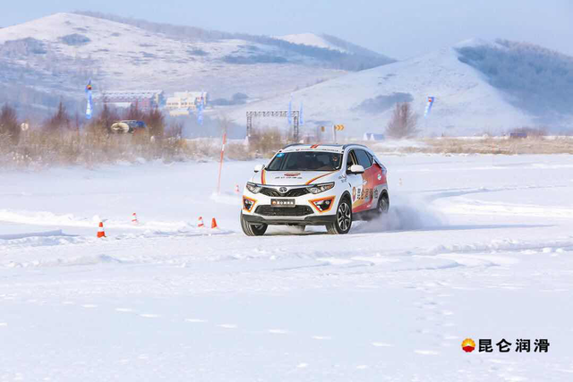 2017昆仑润滑油车王争霸赛鏖战极寒冰雪 王燕龙强势夺冠
