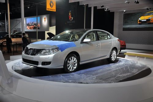 全新中型车 雷诺纬度广州车展正式发布